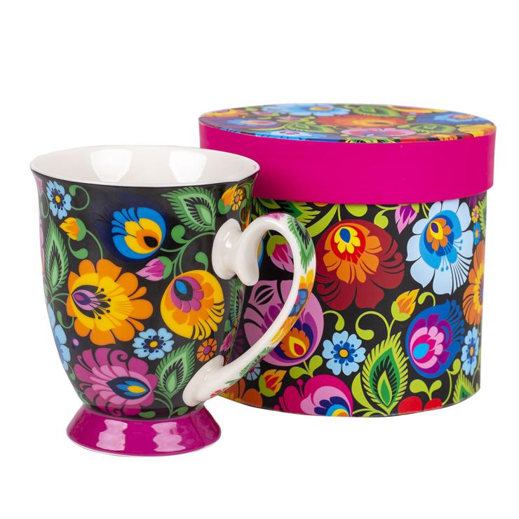 folk mug with a box decorated with lowicz black pattern