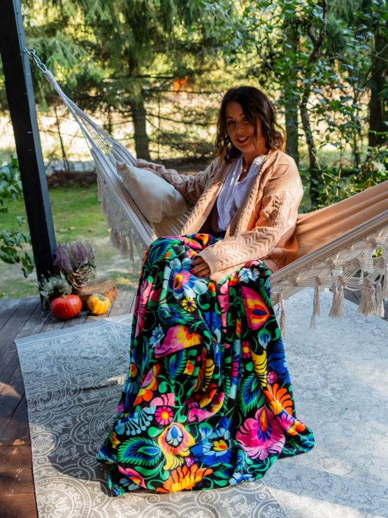 black blanket with polish folk lowicz flowers
