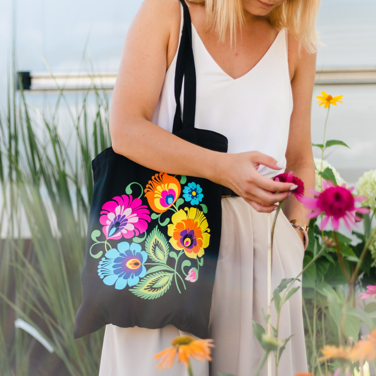 black cotton bag with traditional lowicz flowers