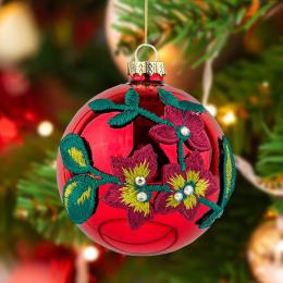 Bombka Haft błyszcząca - czerwona w kwiaty na gałązce